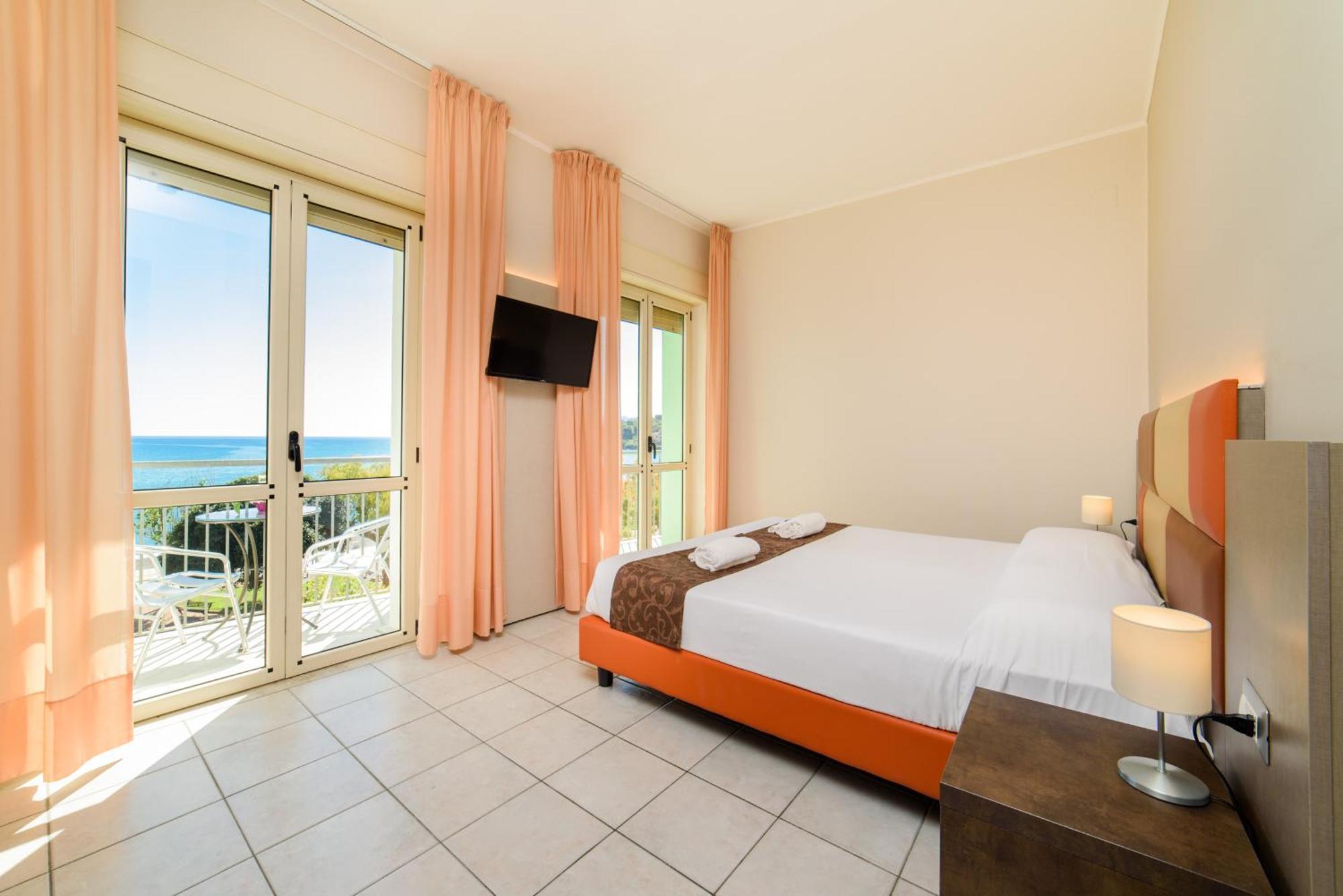 Hotel Tirreno Sapri Eksteriør bilde