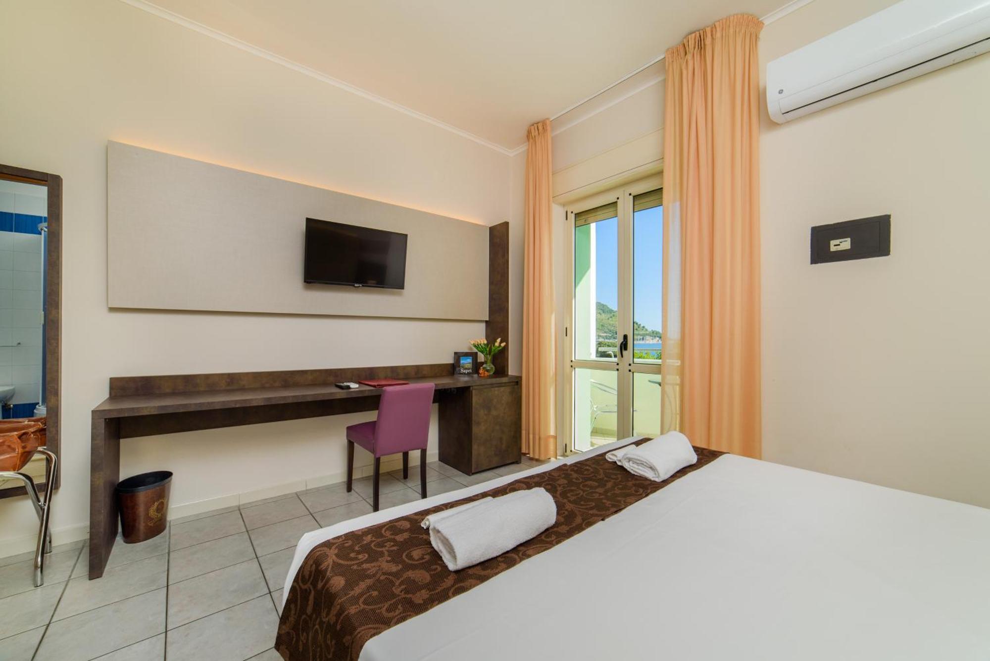 Hotel Tirreno Sapri Eksteriør bilde