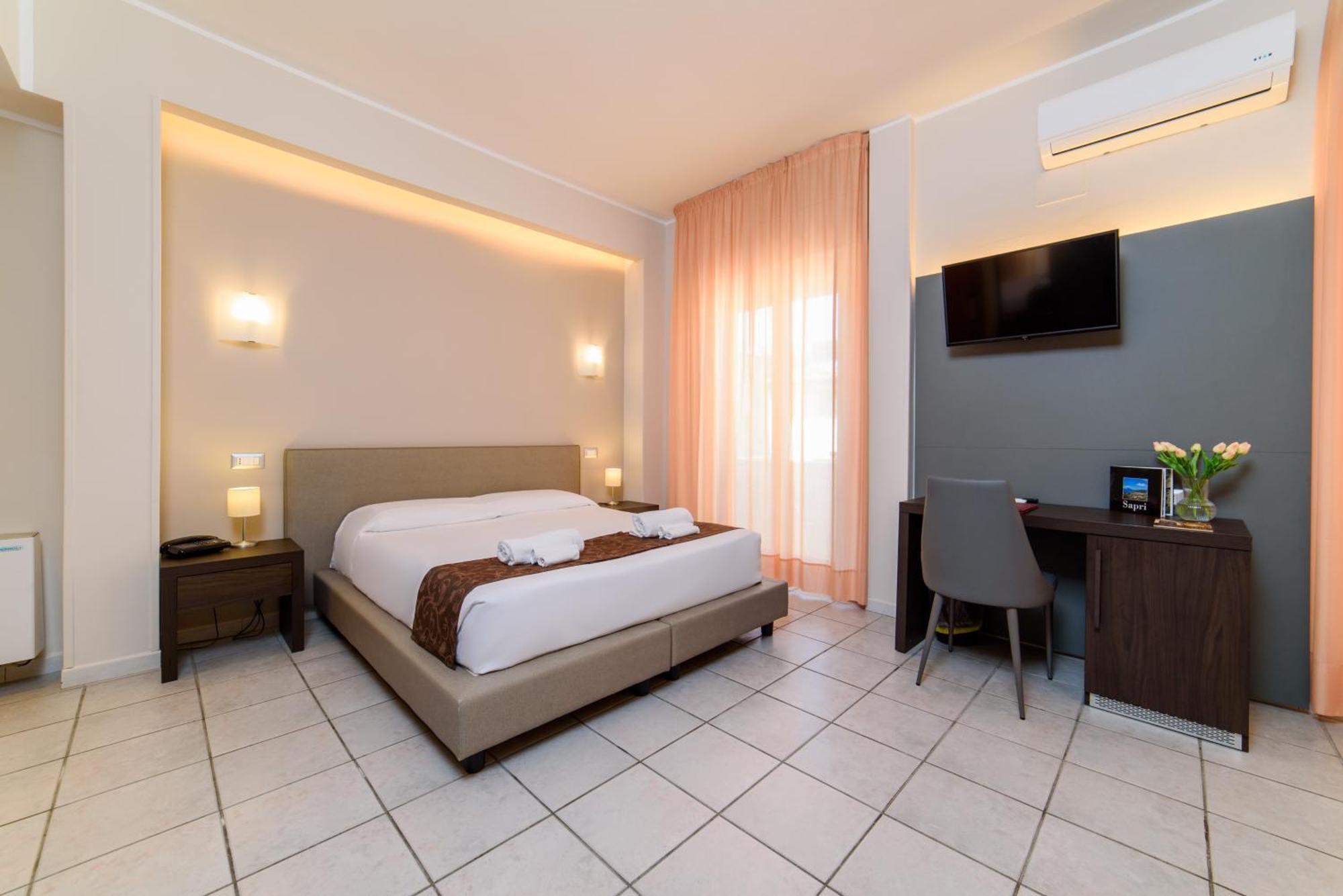 Hotel Tirreno Sapri Eksteriør bilde