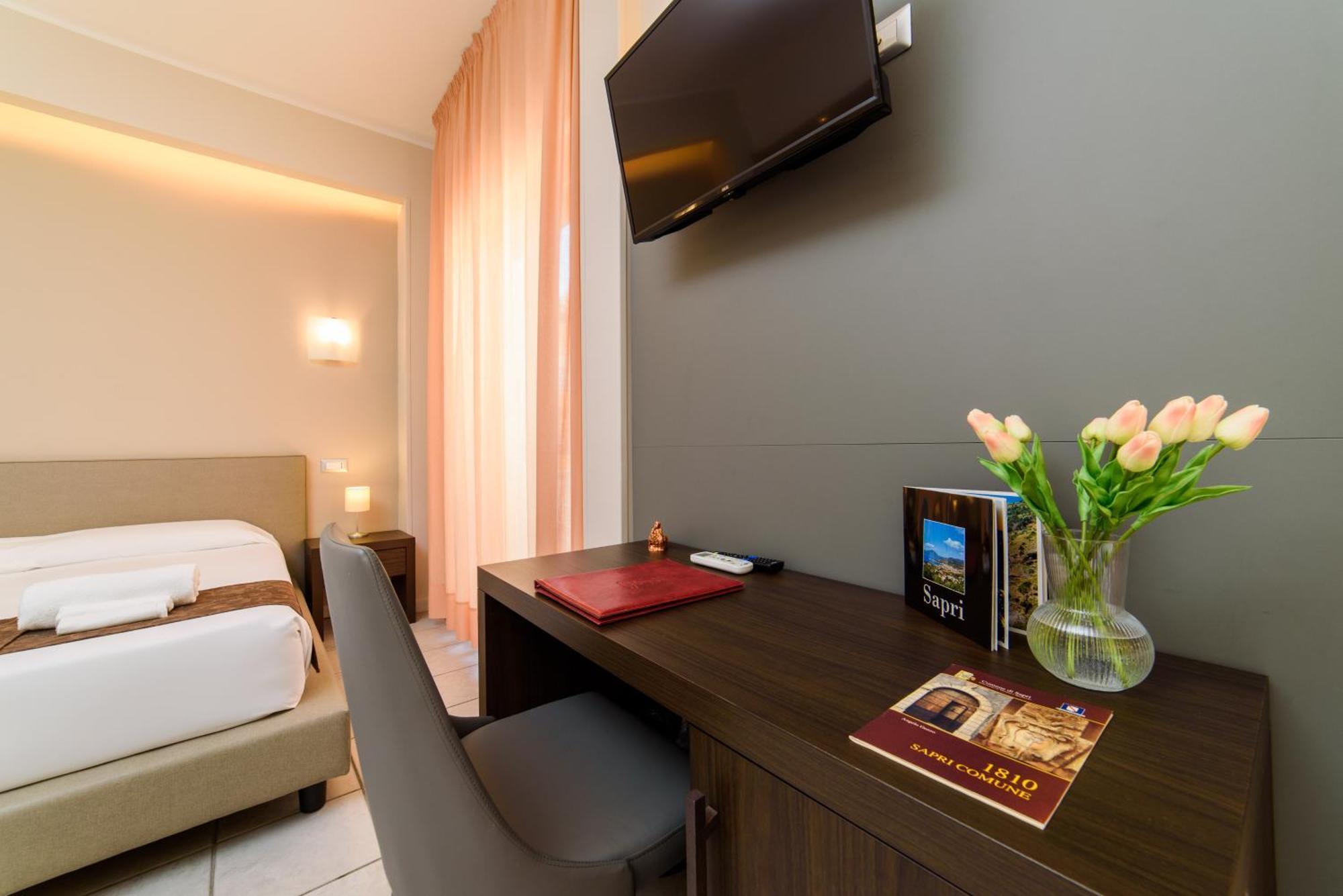 Hotel Tirreno Sapri Eksteriør bilde