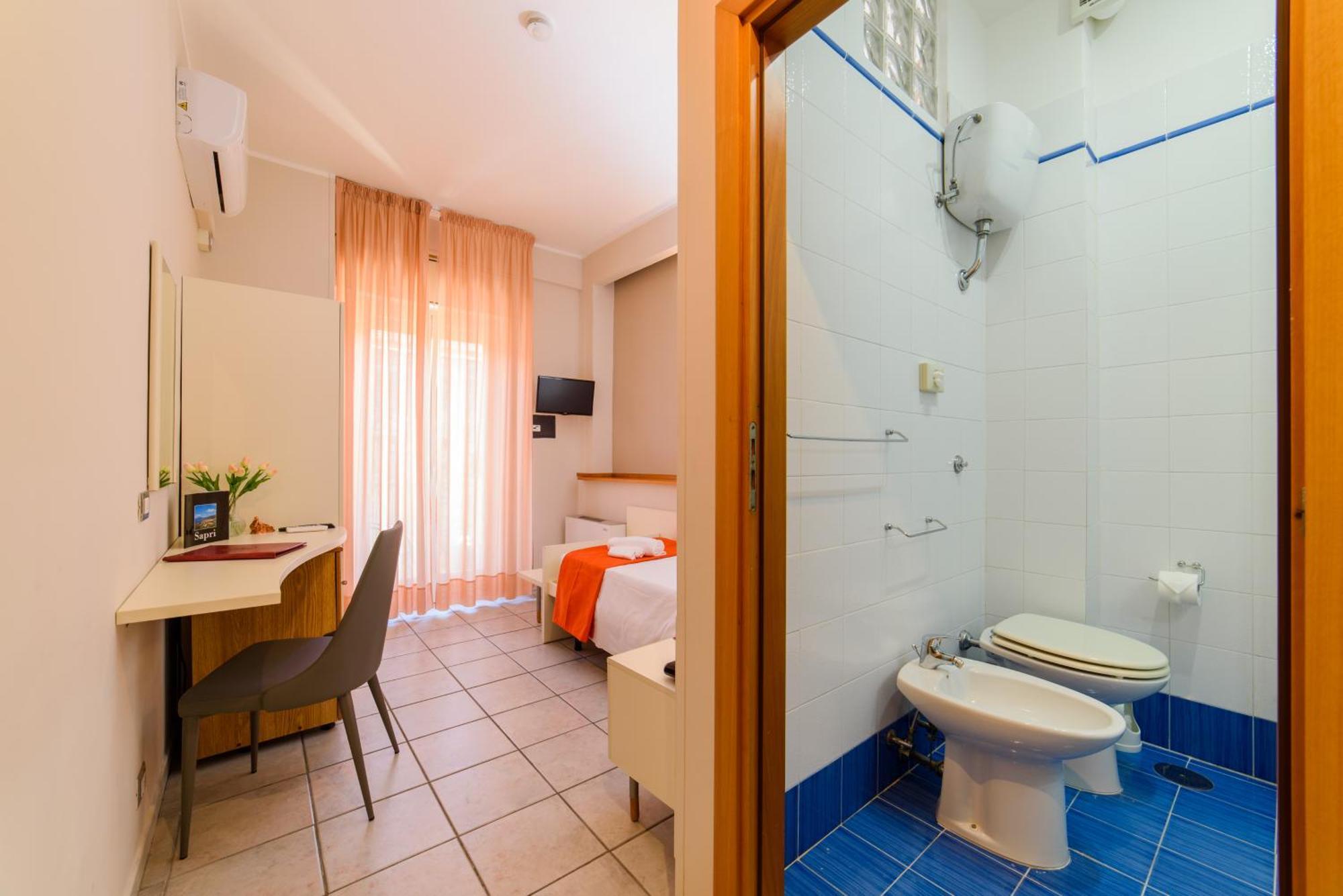 Hotel Tirreno Sapri Eksteriør bilde