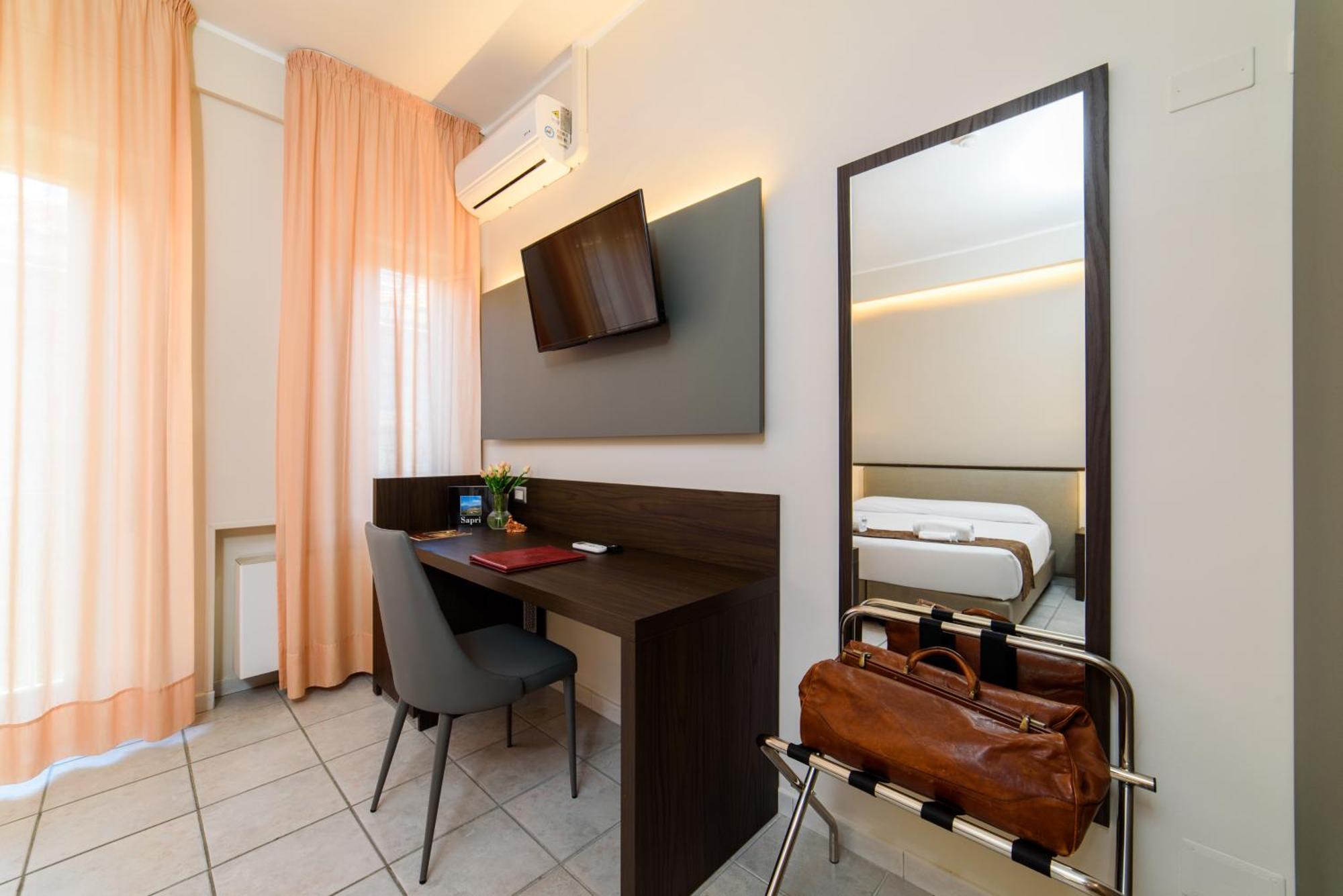 Hotel Tirreno Sapri Eksteriør bilde