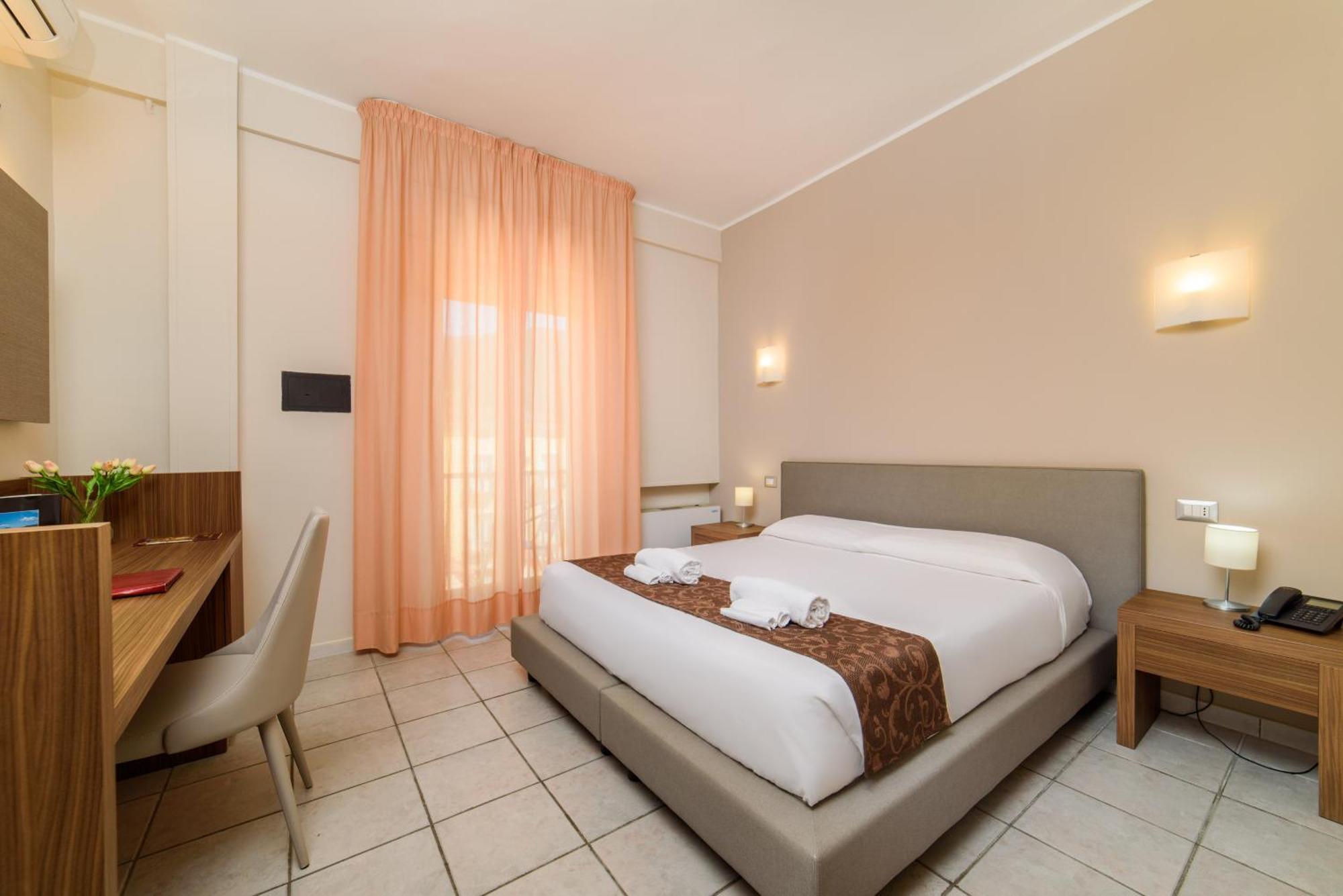 Hotel Tirreno Sapri Eksteriør bilde